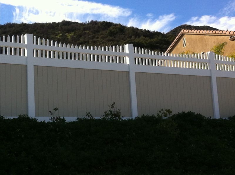 Vinyl Fence With Lattice Or Picket Topper Call Sonrise Fence At 877 20 Fence